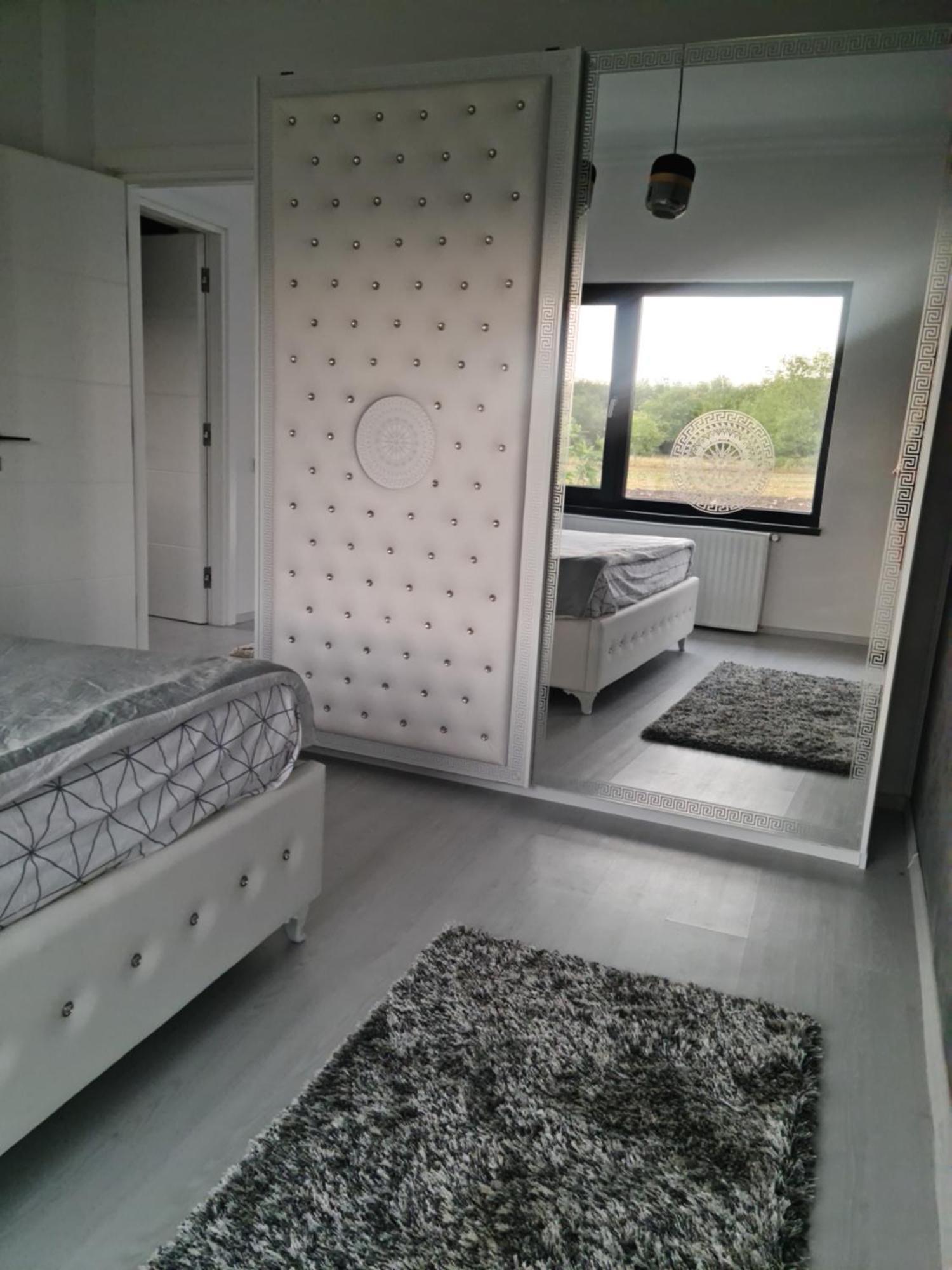 Villa Grey House *