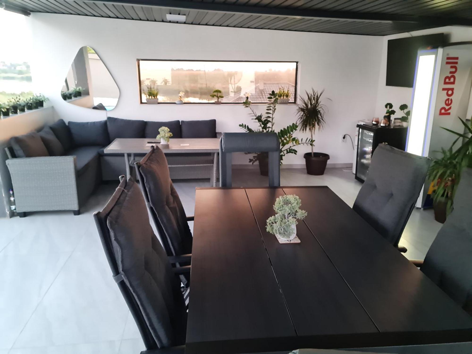 Villa Grey House Bucharest